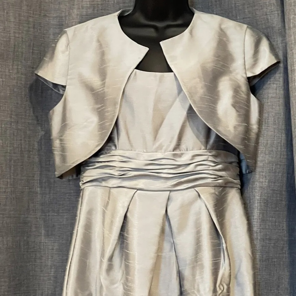 David's Bridal Sleeveless Dress with pockets Bolero Gray size 10